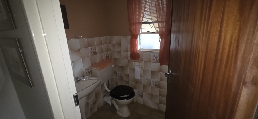4 Bedroom Property for Sale in Albertynshof Northern Cape